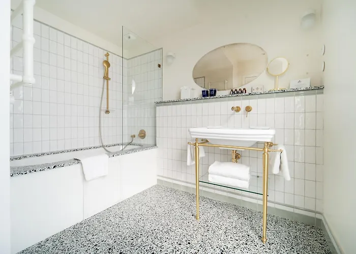 Monte Cristo 4* Paris