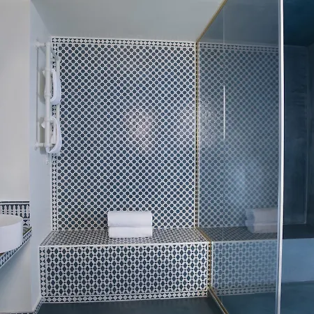 Montecristo Hotel Paris