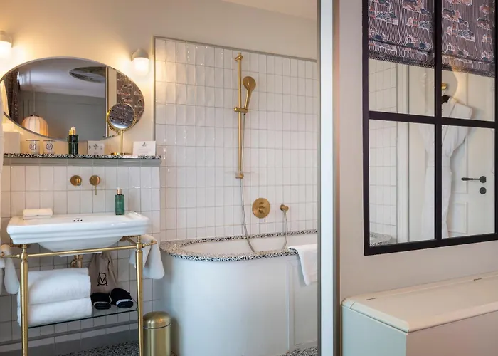 מלון Monte Cristo 4*