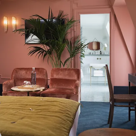 Montecristo 4* Paris